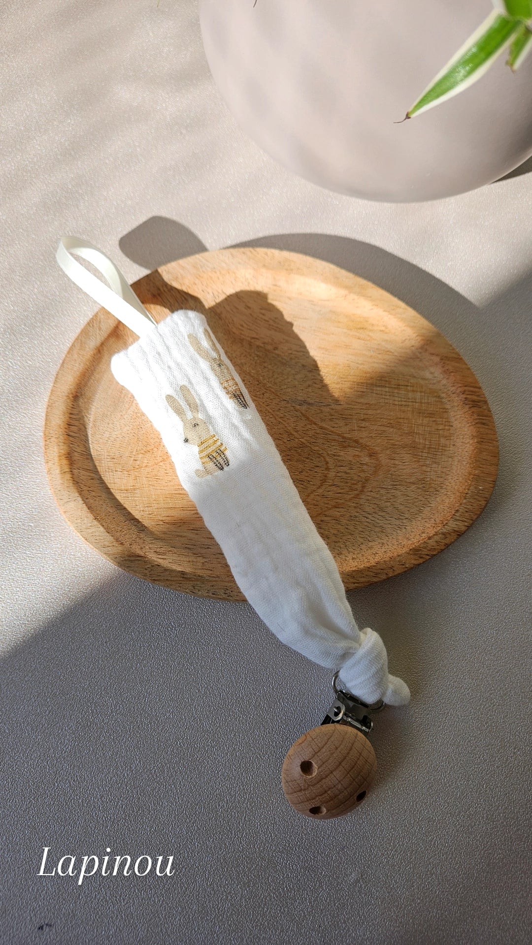Attaches tétines sans Broderie